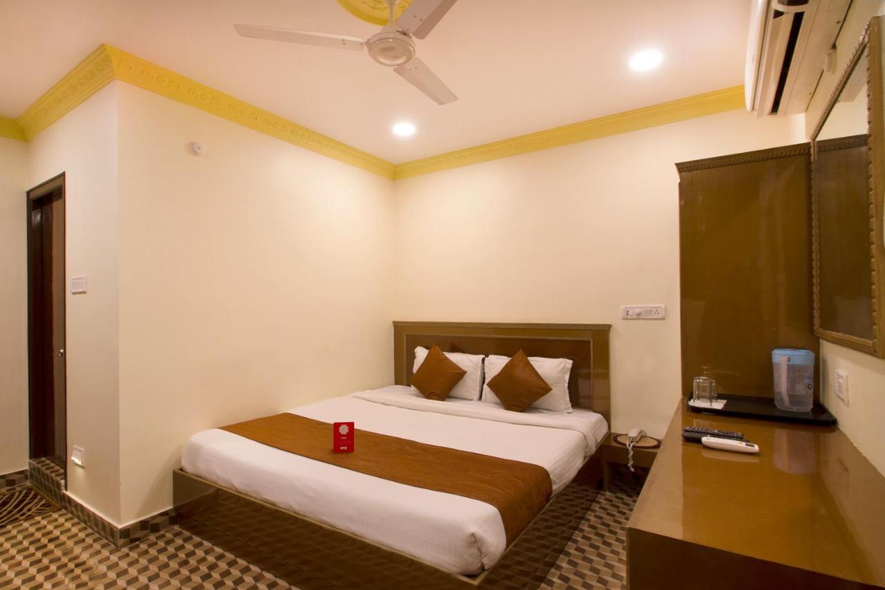 Oyo 795 Saranggi Boutique Hotel Хидерабад Екстериор снимка